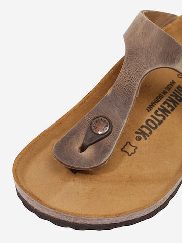 brūns BIRKENSTOCK Iešļūcenes ar pirkstu atdalītāju 'Gizeh'