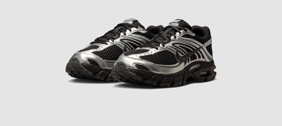 NIKE AIR MAX MOTO 2K