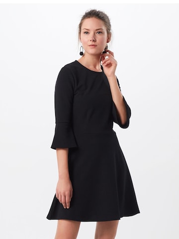 Boohoo Φόρεμα σε μαύρο: μπροστά