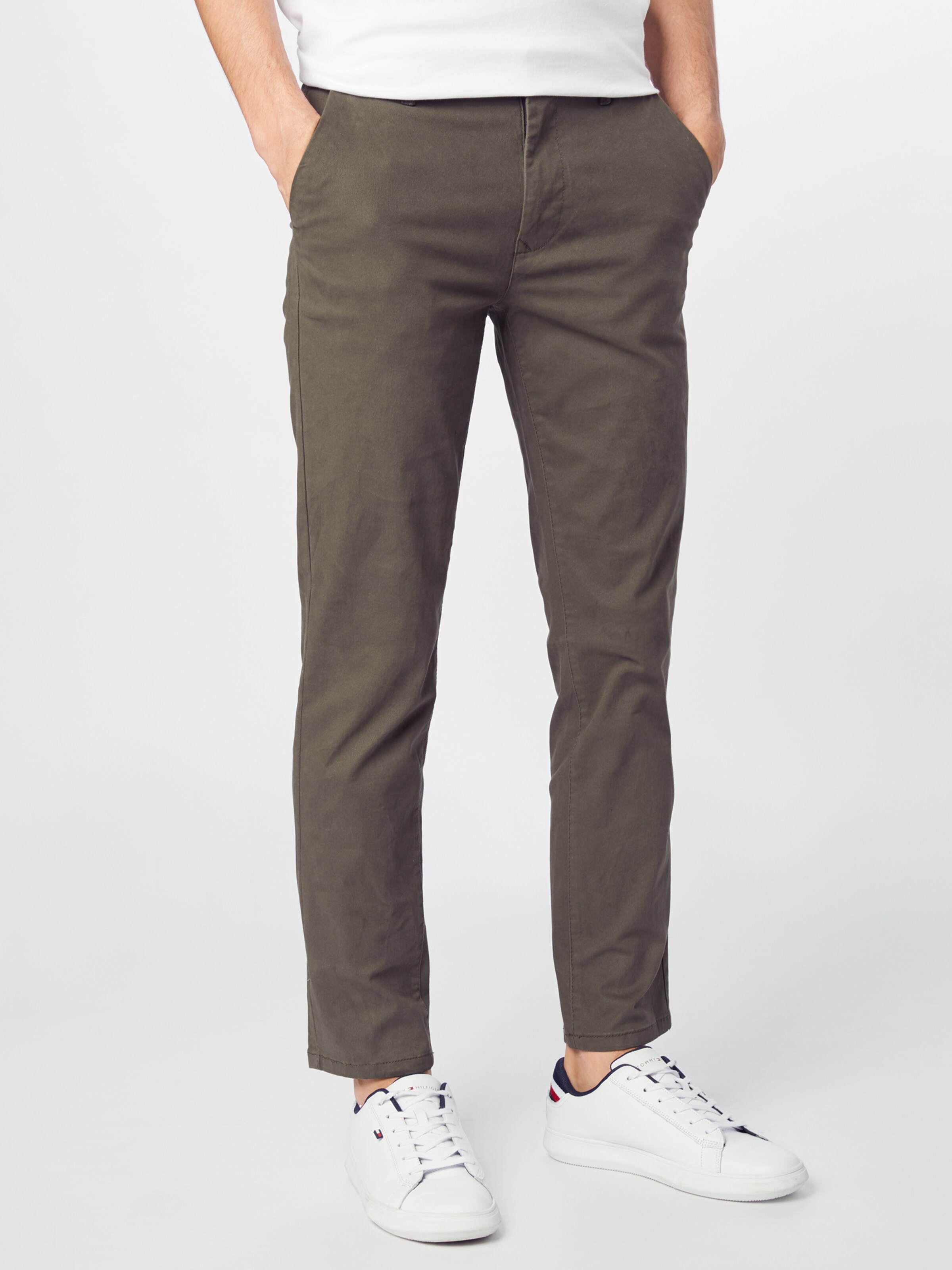 BURTON MENSWEAR LONDON Chino in grün: Frontalansicht