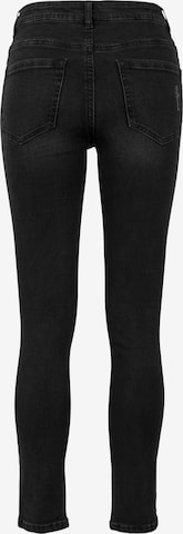 Skinny Jeans di Urban Classics in nero