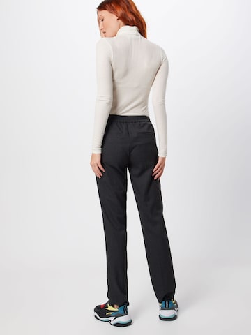 Regular Pantalon 'Mareen' BRAX en gris : derrière