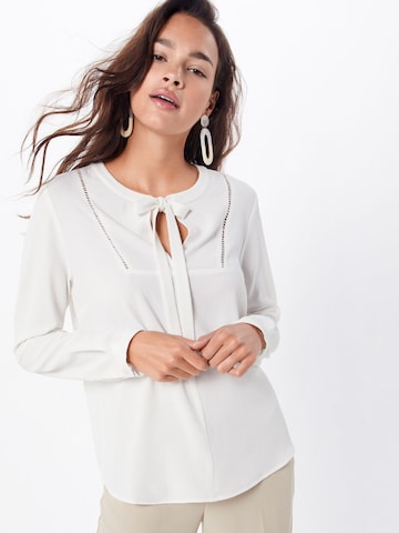 ABOUT YOU Blouse 'Danai' in White: front