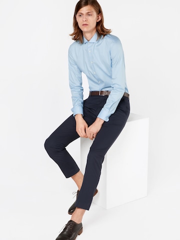 Coupe slim Chemise business 'ELIAS' DRYKORN en bleu