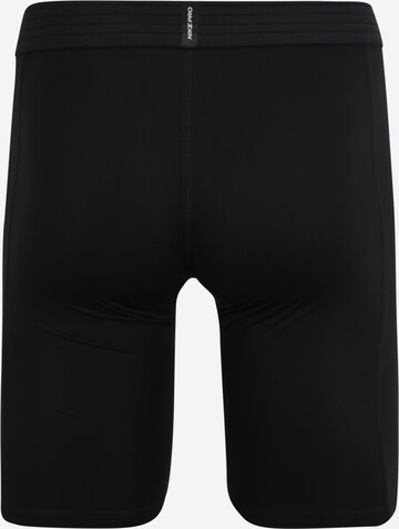 NIKESkinny Sportske hlače - crna boja