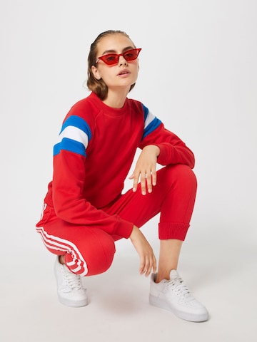 Urban Classics Sweatshirt in Red