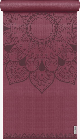 YOGISTAR.COM Mat in Red: front