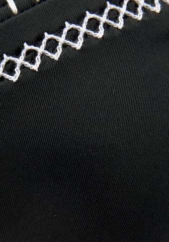 Sutien de tricou Sutien costum de baie de la SUNSEEKER pe negru
