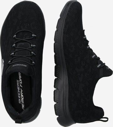 Sneaker bassa 'Summits' di SKECHERS in nero