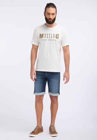 MUSTANG Regular Shorts 'Chicago' in Blau