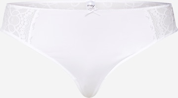Mey Thong in White: front