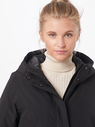 elvine - Chaqueta de entretiempo 'Feven' en negro