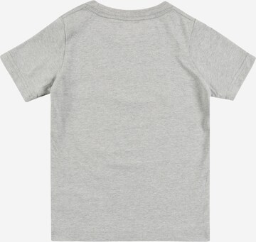 Nike Sportswear - Camiseta 'NIKE FUTURA S/S TEE' en gris