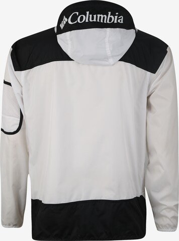 COLUMBIA Performance Jacket 'Challenger' in White: back