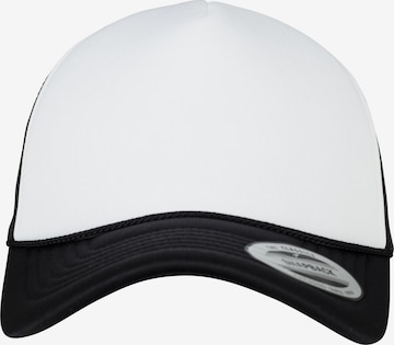 Flexfit Nokamüts 'Foam Trucker Curved Visor', värv must: eest vaates