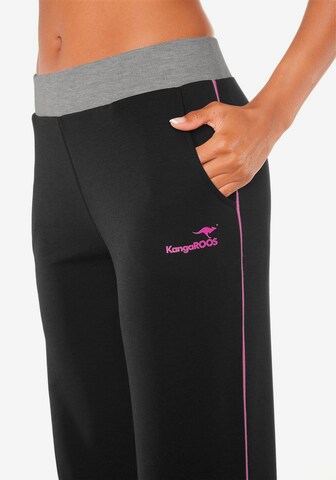 Regular Pantalon de pyjama KangaROOS en noir