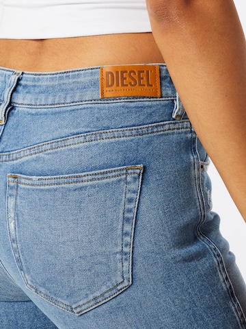 DIESEL גזרת סלים ג'ינס 'D-Joy' בכחול