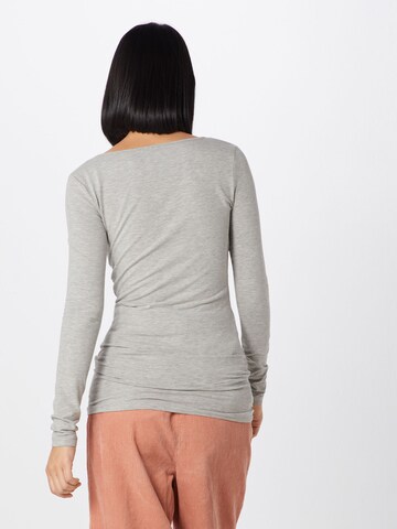 T-shirt 'Maxi My' VERO MODA en gris : derrière