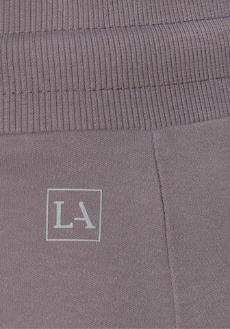 LASCANA ACTIVE Slimfit Sportbroek in Grijs