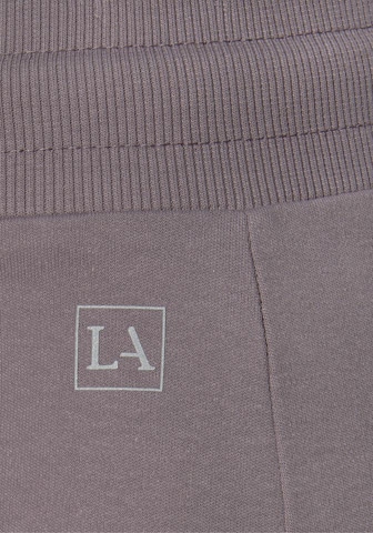 Coupe slim Pantalon de sport LASCANA ACTIVE en gris