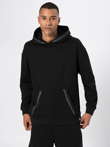 Urban Classics Sweatshirt in Zwart: voorkant