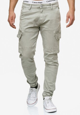 INDICODE JEANS Tapered Cargobroek 'August' in Grijs: voorkant