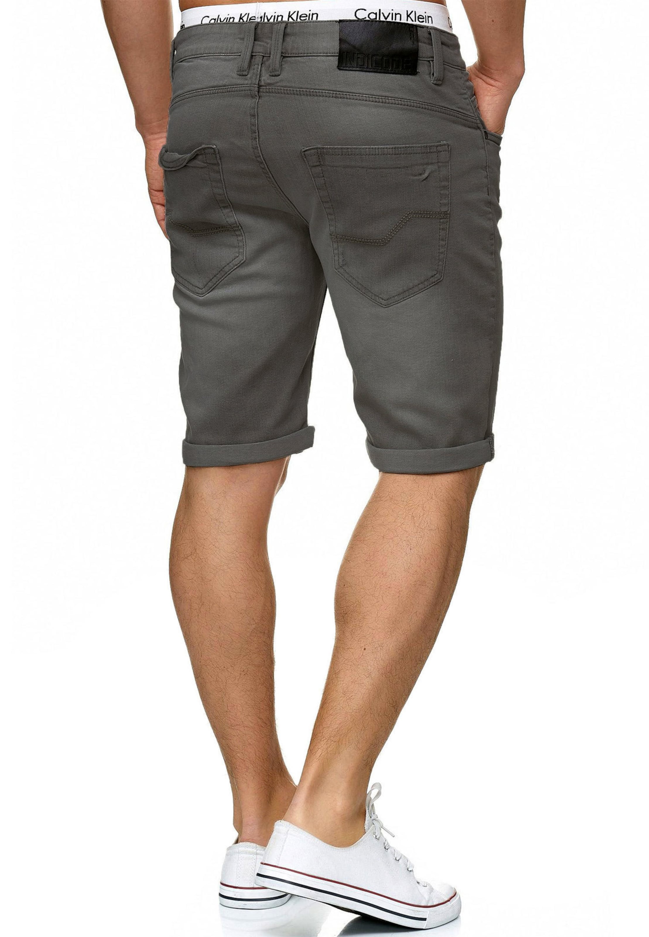 INDICODE JEANS Regular Shorts 'Caden' in Grau