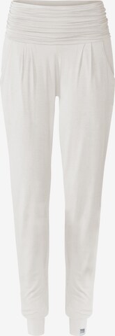 YOGISTAR.COM Tapered Workout Pants 'ala' in White: front