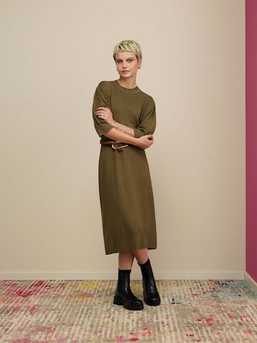 Kaki Knit Dress Look