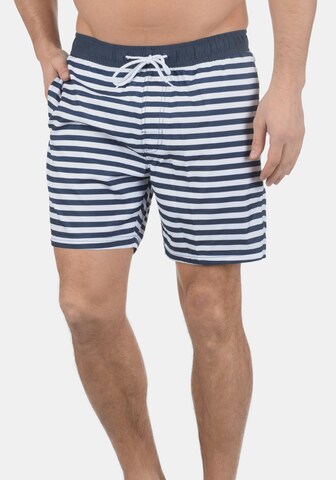BLEND - Bermudas 'Leo' en azul: frente