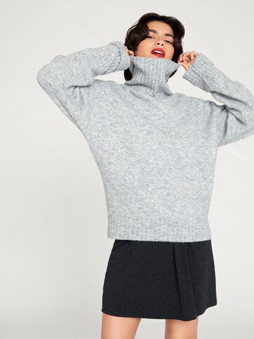 Pull-over 'Lou' EDITED en gris : devant