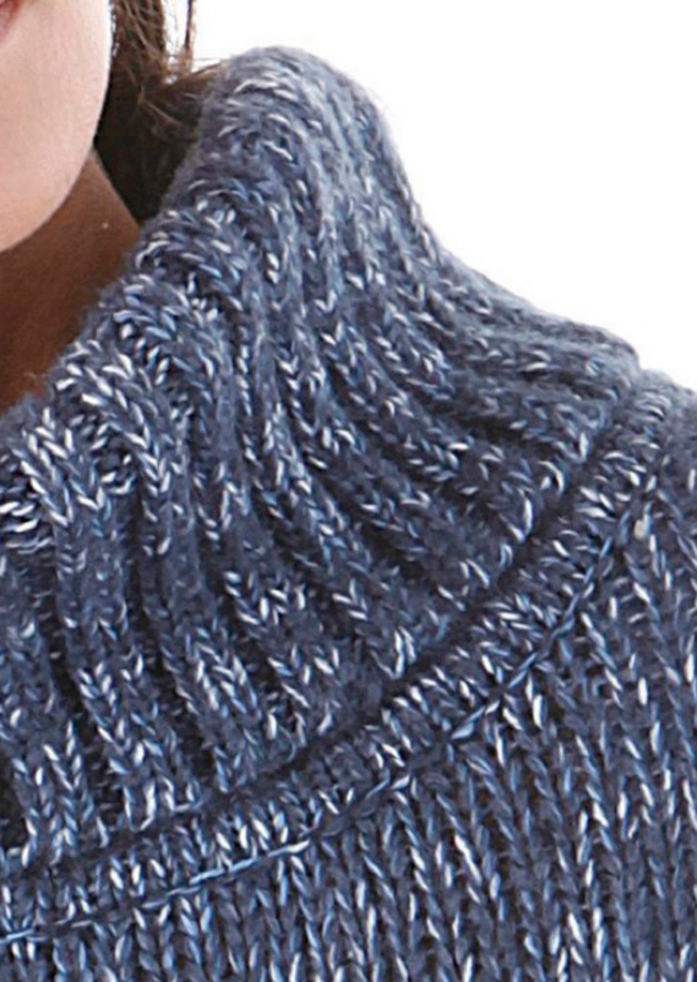 Aniston CASUAL Rollkragenpullover in Blau