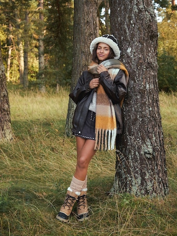 Boho Winter Accessories Look