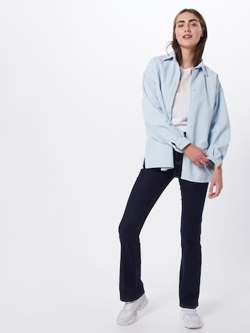 LEVI'S ® Bootcut Jeans '725™ High Rise Bootcut' in Blau