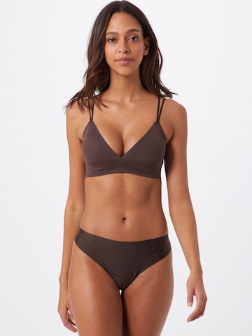 MAGIC Bodyfashion Regular Thong in Brown