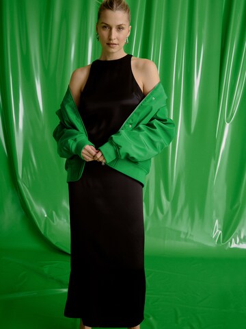 Casual Chic Satin Look by LeGer