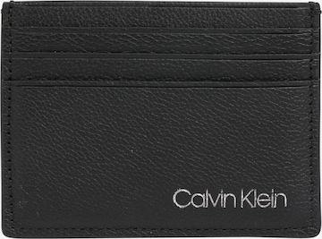 Astuccio 'Smooth' di Calvin Klein in nero: frontale