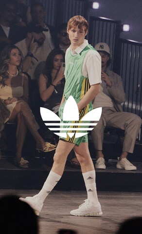 Category Teaser_BAS_2025_CW18_ADIDAS ORIGINALS_AYFW Onsite_Brand Material_Top Strategic_M_sneakers 3rd level