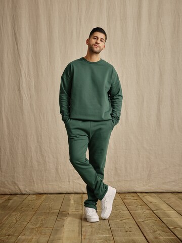 Green Sweat Look by Kosta Williams x About You
