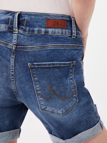 Slimfit Jeans 'Becky' di LTB in blu