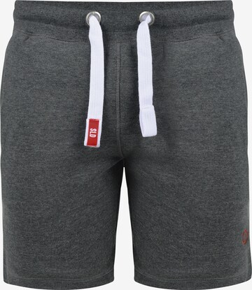 !Solid Regular Pants in Grey: front