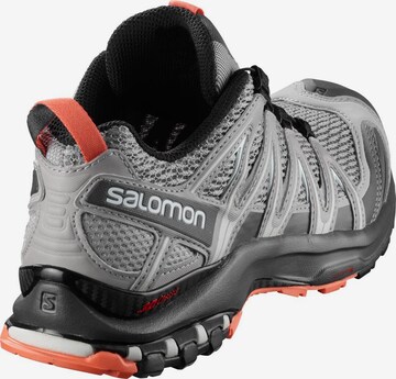 SALOMON Laufschuh 'XaPro 3D' in Grau