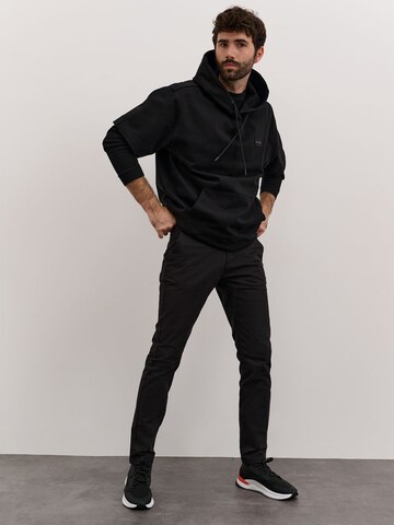 Short Sleeve Hoodie Look