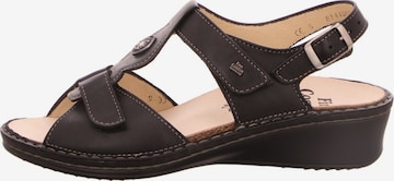 Finn Comfort Sandals in Black: front