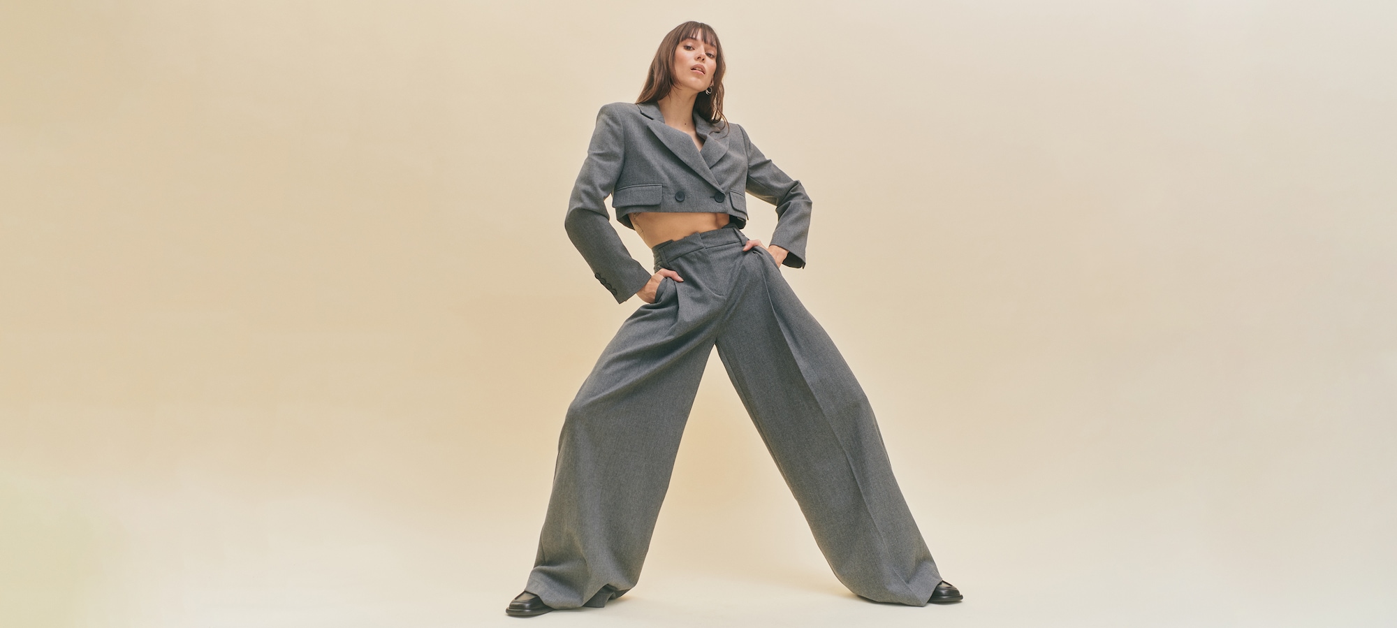 Anything but ordinary Top pants styles for petite women