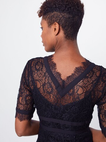 Robe 'TRACE' Fashion Union en noir