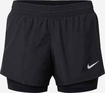 Regular Pantaloni sport de la NIKE pe negru: față