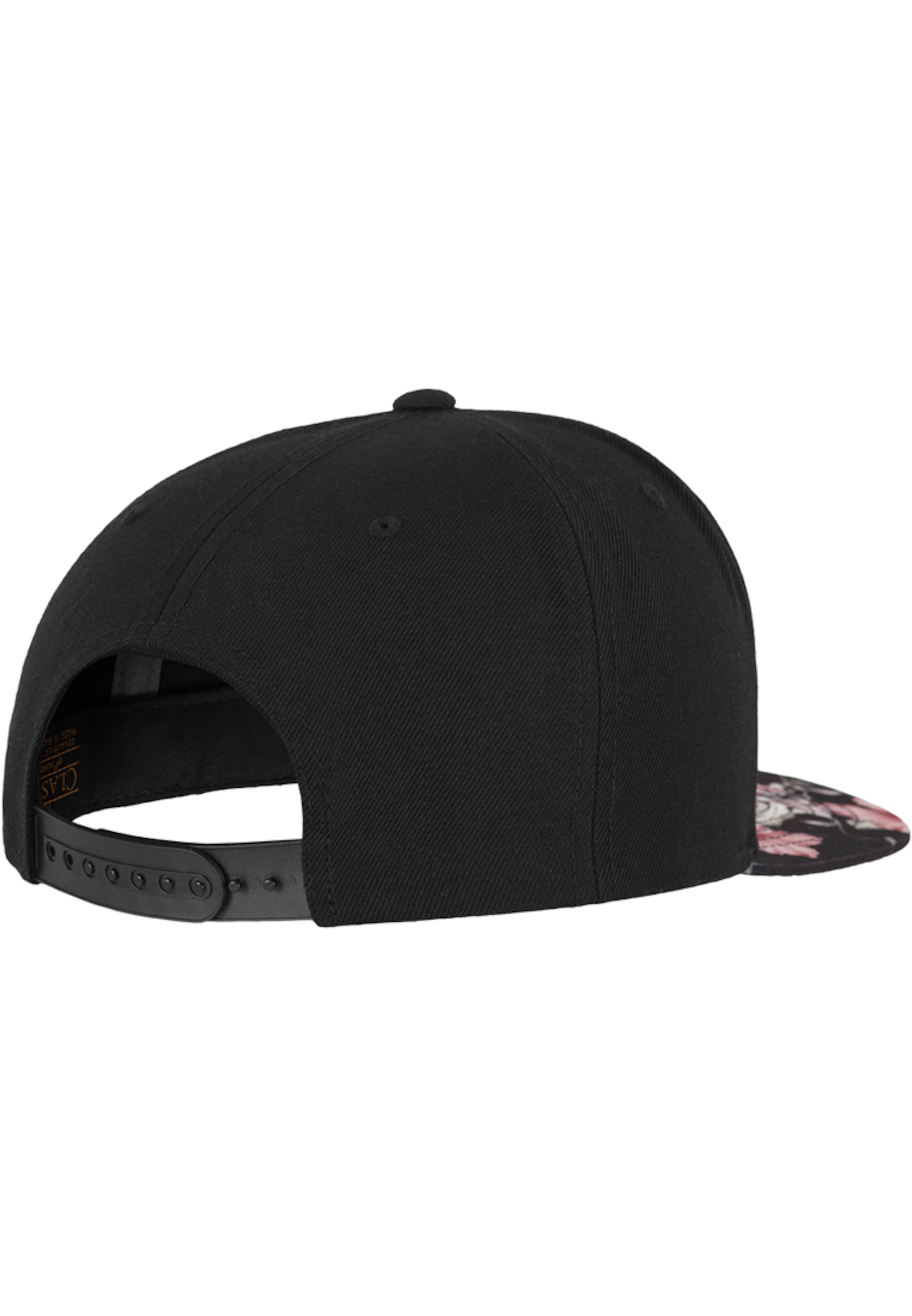 Flexfit Cap in Black