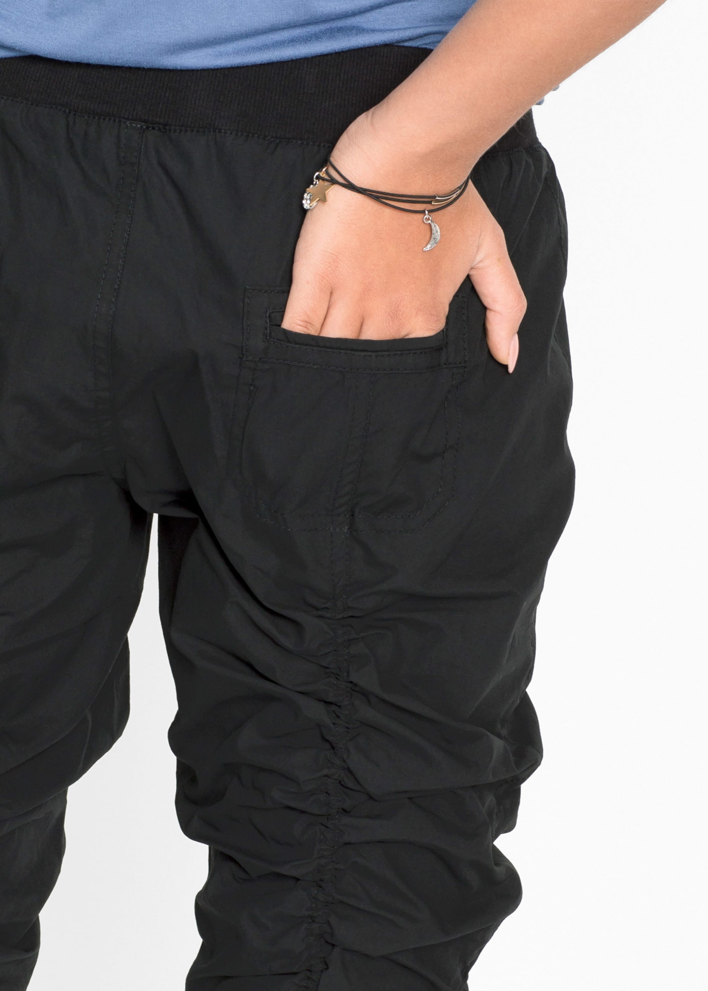 bonprix Tapered Hose in Schwarz
