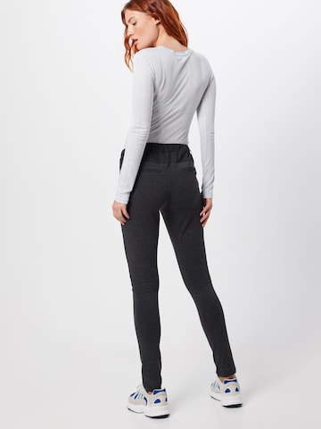 Coupe slim Pantalon 'Jillian Vilja' Kaffe en gris : derrière